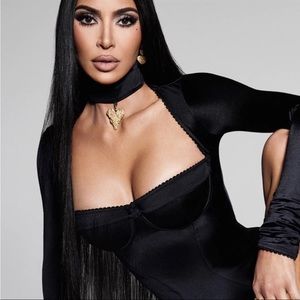 Skims Stretch Satin Long Sleeve Bodysuit BNWT Sz Small